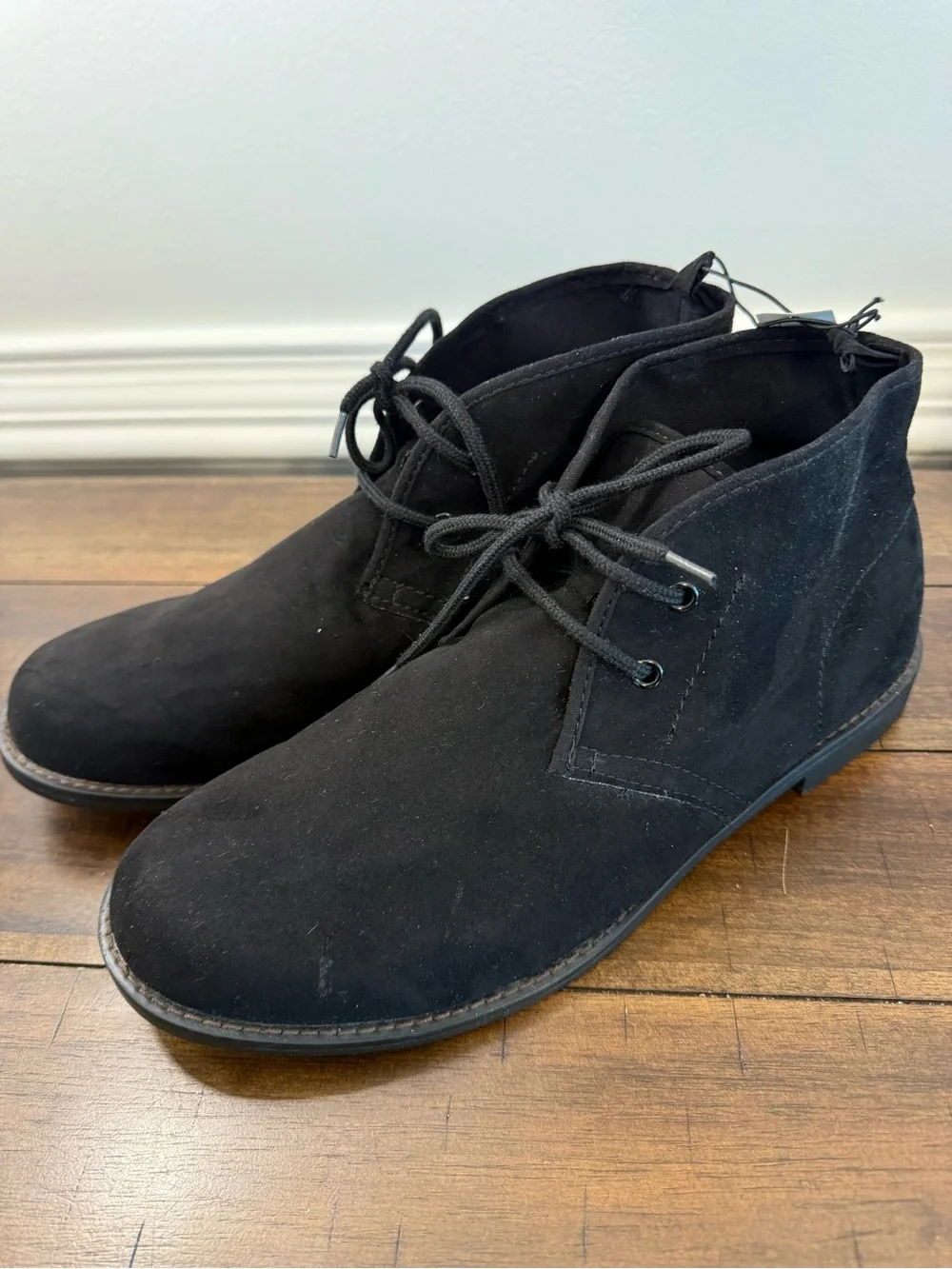 GAP Black Suede Men's Chukka Boots size 9